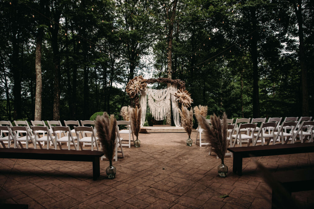 Boho ceremony space at Mohican Grand Barn.