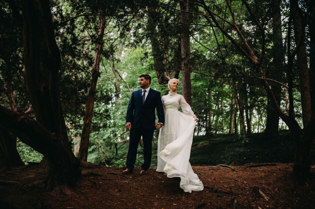 Bride and Groom eloping in Ohio's parks.